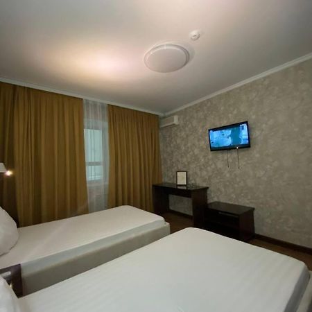Diar Hotel Atyrau Ngoại thất bức ảnh